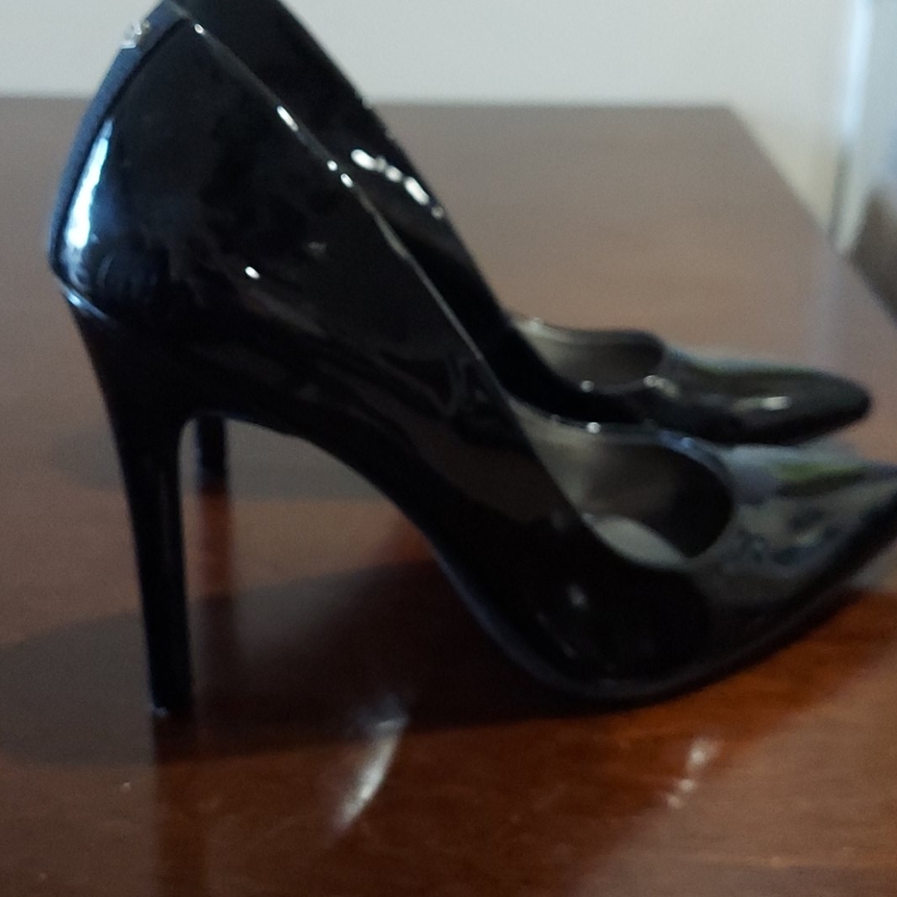 Shoes - Picture 6 of 6
